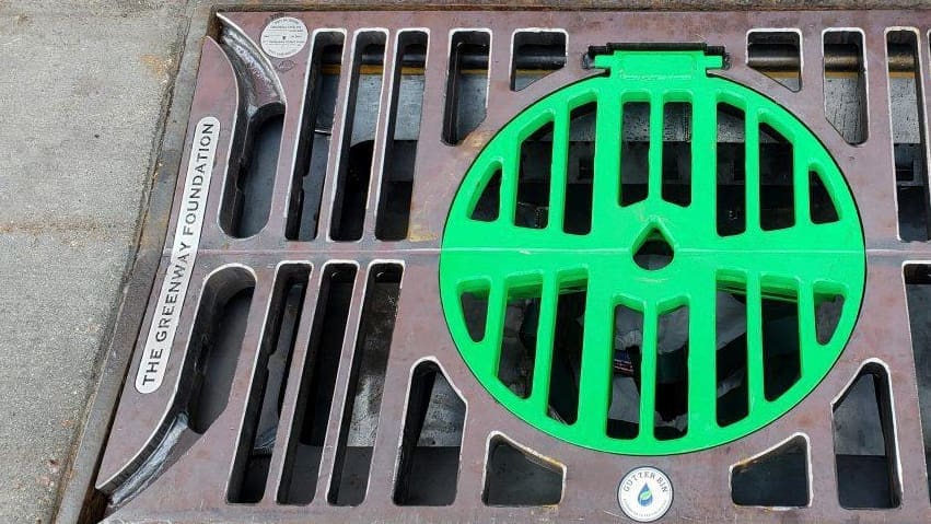 Gutter Bin installed by The Greenway Foundation and Frog Creek Partners in Denver Colorado